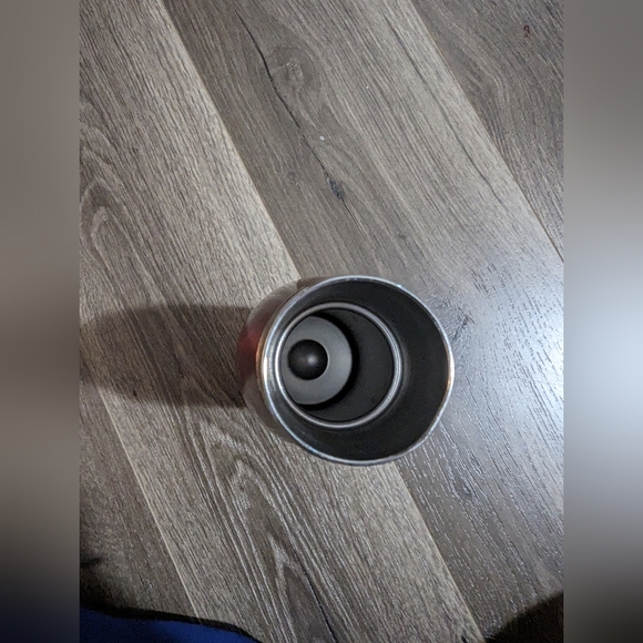 3./&$30.  Ekco Metal Water Bottle. Red 10 inches tall. 2.5 inches wide. - Picture 3 of 7